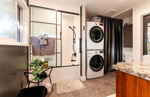 30-Day Minimum Boulder Bright & Modern Private 1BR 2BA ADU - Photo 52