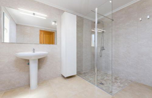 Dones D Aigua 11 in Urbanitzaci s Estanyol - Foto 75