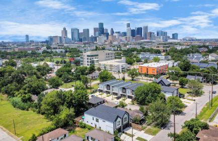 Tranquil Downtown Escape with Backyard - Photo 7