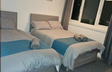 Airport,NEC,JLR,Bham. Entire house 5 beds. - Foto 12