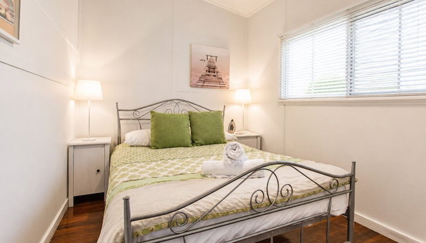 Relax and Unwind at Otters Retreat - Photo 3, Chambre