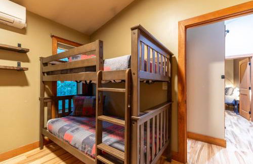 King Bed, Putt-Putt w/ Hot Tub, & Other Games - Foto 44