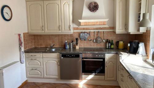 Gemütliches Haus - traumhafter großer Garten - Foto 3