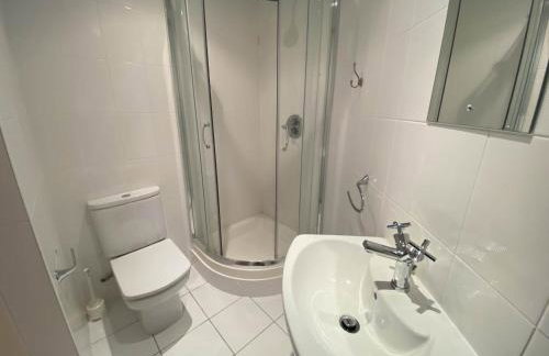 Parc y Bryn Serviced Apartments - Photo 3