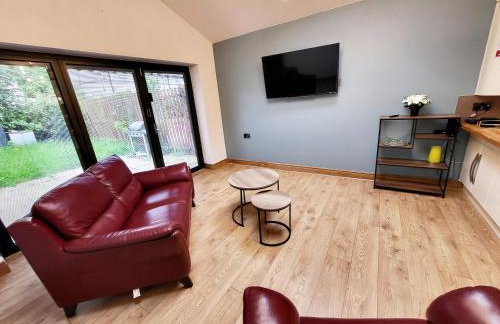 Modern 3-Bed Family Haven wFree Parking - Foto 10