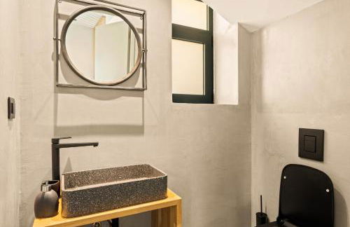 Mani Theasis - Foto 75