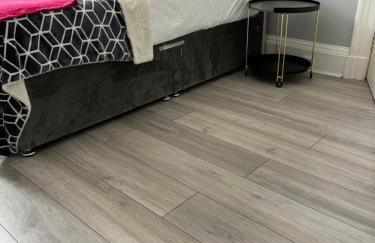 Grange Lone entire apartment with two double beds - Foto 1