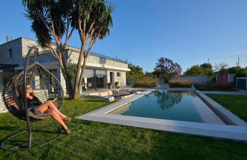 Villa Flamingo - 4 bedrooms - Private Pool - Next to renowned Issos Beach & Lake Korission - Photo 6