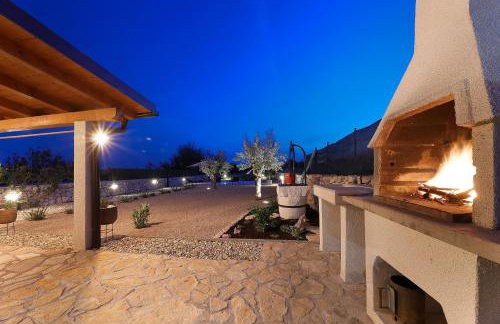 Villa Niko PET FRIENDLY 200 M FROM HIDDEN SANDY BEACH pets stays for free - Photo 44