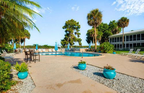 River-View Condo with Boat Slip in Welaka! - Foto 3