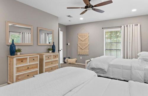 Family or Group Getaway Spacious Home - Porch - Sleeps 10 - Foto 18