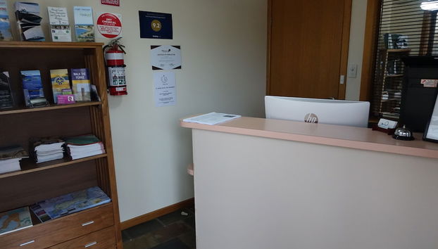 Check-in/check-out kiosk