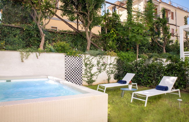 Luxury Apartment with Garden and Pool - Foto 27