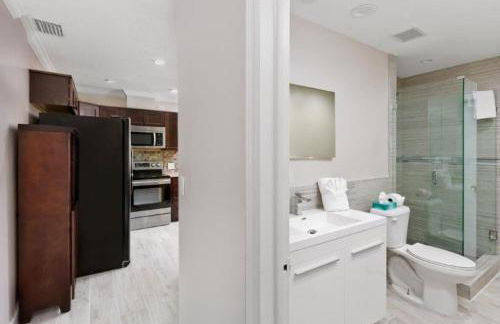 Beautiful Villa 4 BD 3 BA with Heated Private Pool, Close to Beach - Foto 6