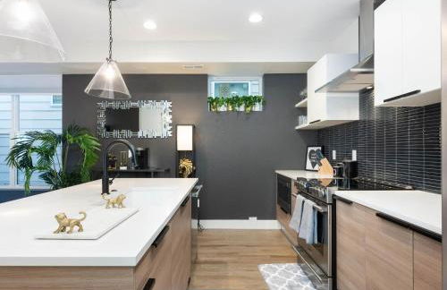 Stunning 3BD 3.5 BA - 10 Min to Downtown! Garage! - Foto 7