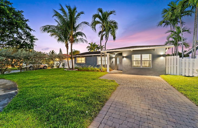 Peaceful 5BR -waterway Views & Private Heated Pool - Foto 35