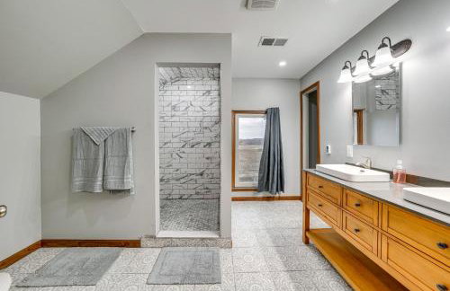 Charming Tonica Farmhouse with Private Yard! - Foto 15