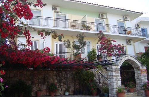 George's Apartments - Foto 1