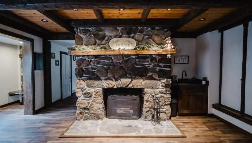 13 Beds, 17 Guests with Hot tub only 15Mins to Sunday River - Foto 4