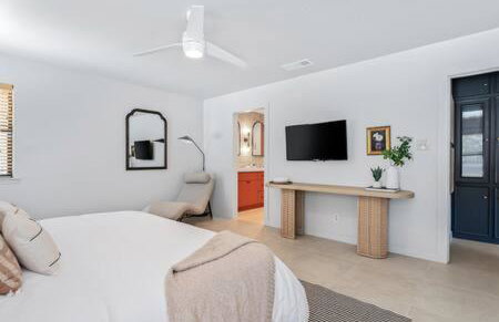 Hot Tub Pool + Firepit + Gameroom ~ Guesthouse - Foto 25