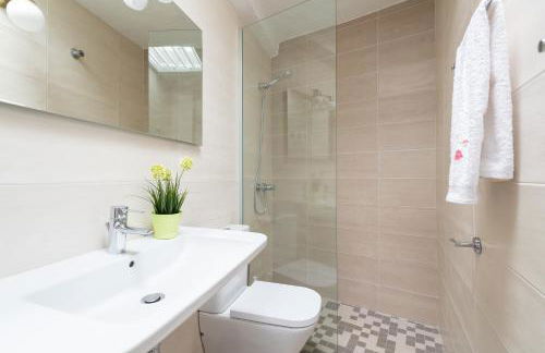 FAMILY COTTAGE AMONG OLIVE TREES - Photo 36