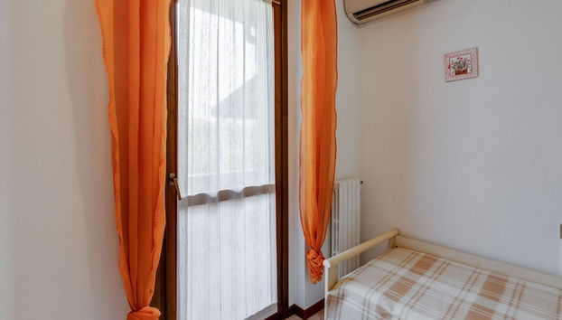 Residence and Quiet Residence With Pool, Near the Lake - Foto 2, Habitación