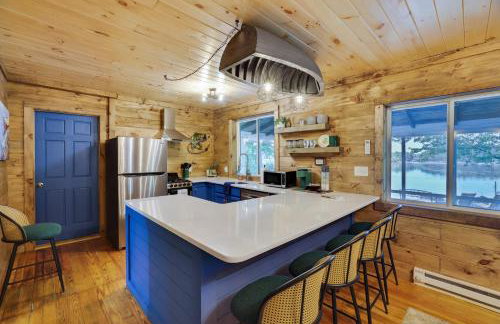 Lakefront Haven Modern Cottage - Foto 18