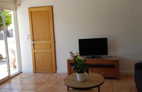 Petite Villa indépendante - Grande piscine 12x8 - Foto 17