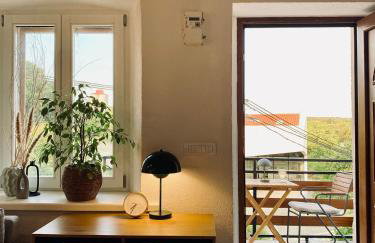 The Village View Apartment - Photo 14