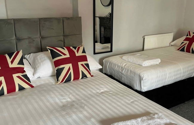 The North Wales Gathering - Hot Tub Sleeps Up 16 - Foto 17