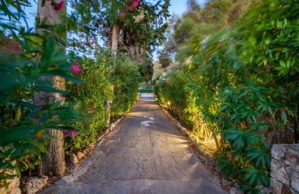 Villa Giglio with Garden and Mini Pool by Rentbeat - Foto 59