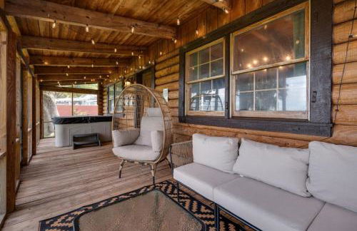 Lakeside Haven with Jacuzzi and Games - Foto 16