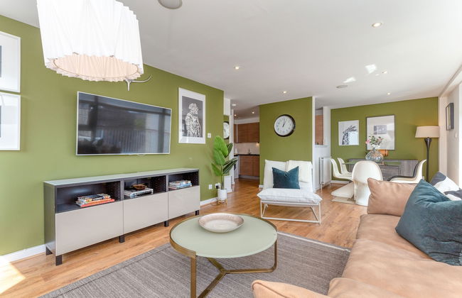 Executive 7 Apartments - Photo 37