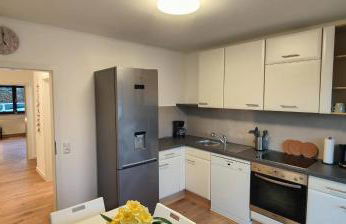 Voll-Ausgestatte Wohnung mit Balkon - Foto 13