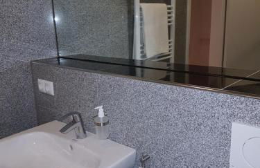 Wohnen im Souterrain einer Villa - Foto 13