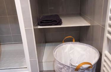 Superbe STUDIO (28m2) avec terrasse / vue TOUR EIFFEL / PUTEAUX - Foto 19