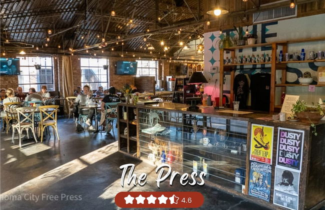 Cozy 6BR Home Near Plaza Dist -sleeps 15 - Photo 78