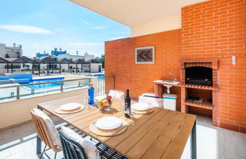 Lagos Apt with pool and huge balcony Very close to Beach and Marina - Foto 3