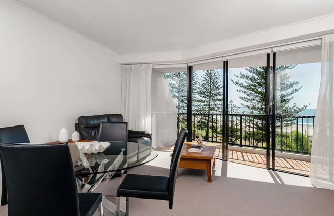 Mantra Coolangatta Beach - Photo 37