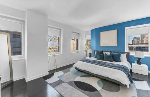 Elegant Midtown Retreat, City Views, Steps to Times Square - Foto 35