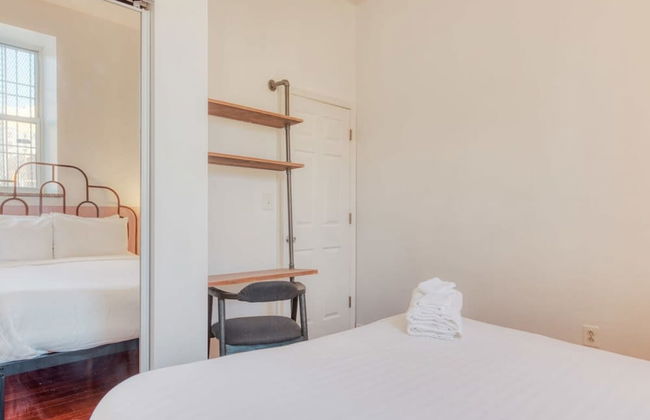 Stairway 3BR Apt w W D Ideal for Groups - Foto 24