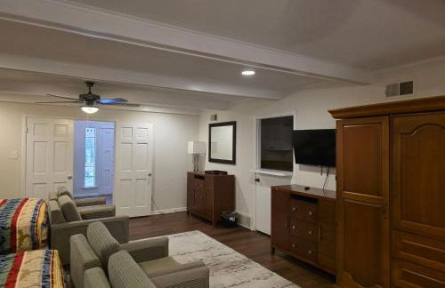 Luxury Southern Mansion w/ Pool - Foto 75