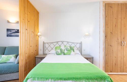 TenoHomes Oceanview Studio with Balcony - Foto 11