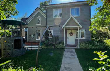 More than 100 years modern house, 3 rooms whit kids playground - Foto 40