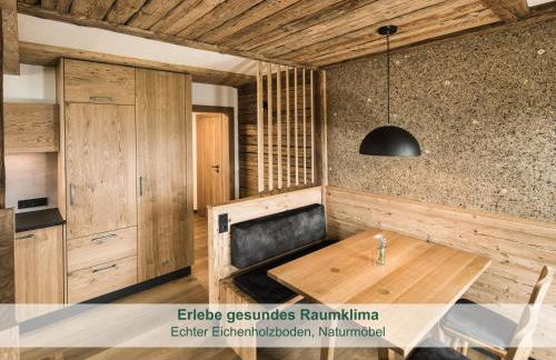 Chalet - Ferienwohnungen - Biohof Stöger - Panoramasüdbalkon - grandiose Aussicht auf See, Berge und Schloss Neuschwanstein - Foto 13