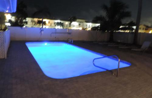 Cozy Getaway with Pool and Putting Green Unit 2 - Foto 13