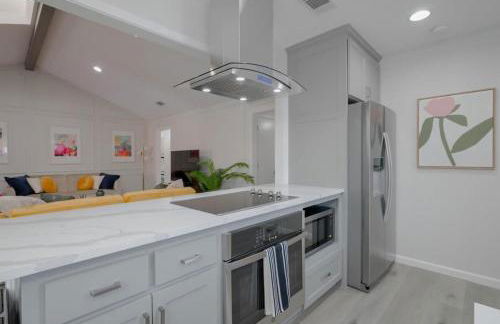 Vibrant Spacious Home w Private Pool and Jacuzzi - Foto 12