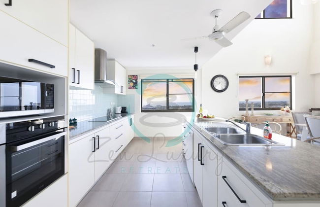 Pinnacle Penthouse Ambience Views Pool Gym - Foto 5