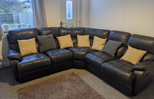 Charming 3-Bed House in Whitwell village - Photo 13