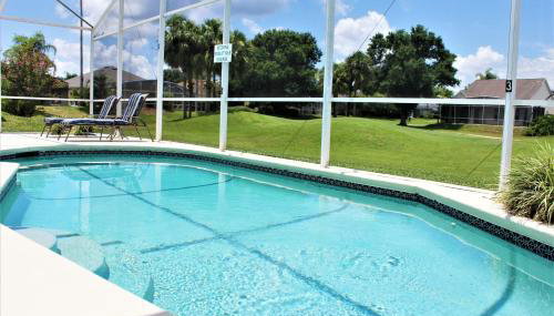 4 bedrooms pool home on golf course Fairways Estates - Foto 1